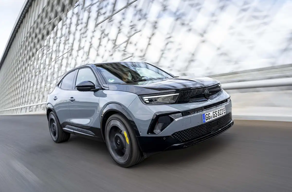 Opel’in en hızlı elektriklisi Şubat’ta Türkiye’de