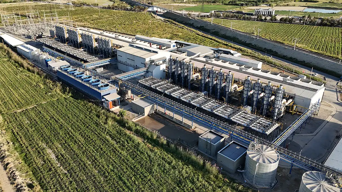 Aksa Enerji'den Özbekistan'a Anlamlı Destek 50 Yıllık Salon Yenilendi