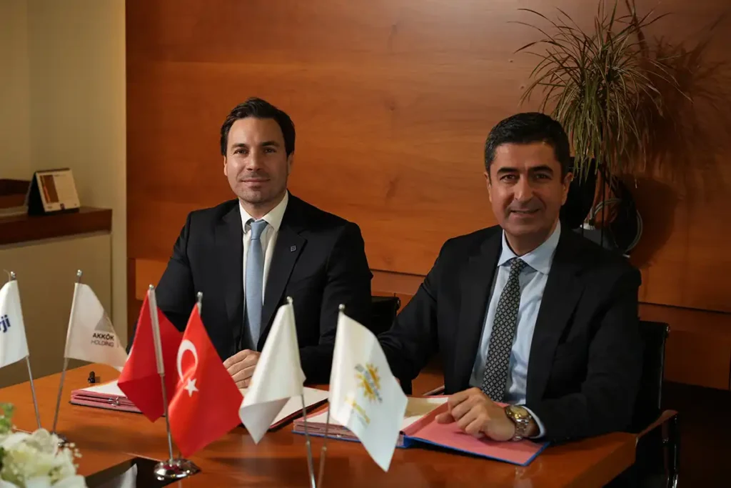 ASUNIM Türkiye YKB Umut Gürbüz, Akenerji GM Hakan Yıldırım